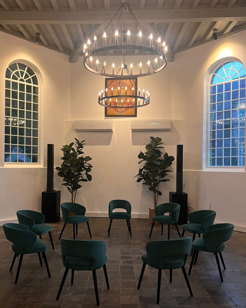 Doorlopende mannencirkel in het oude Nederlands Hervormd kerkje in Alem - jaargroep regio Den Bosch, Zaltbommel en Gorinchem
